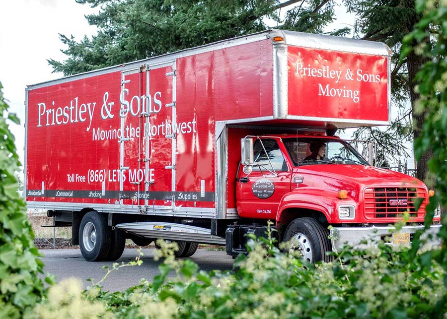 Commercial moving truck in Portland Oregon